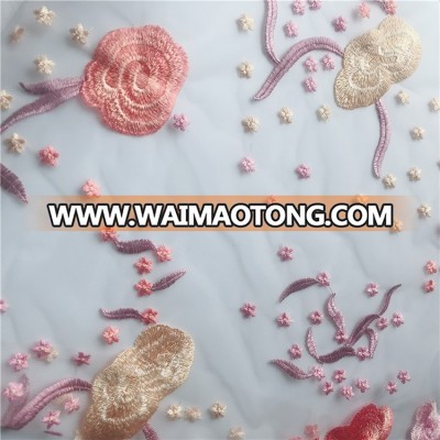 2018 pink floral leaf embroidered tulle fabric 3d flower lace fabric for woman knitting fabric textile